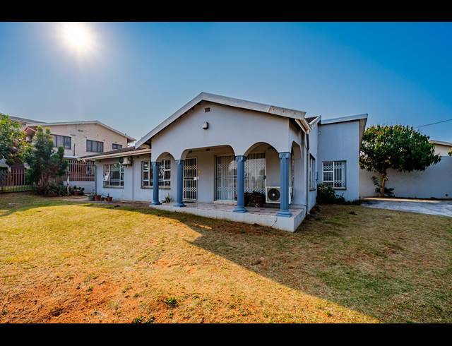3 BEDROOM HOUSE FOR SALE IN TINLEY MANOR